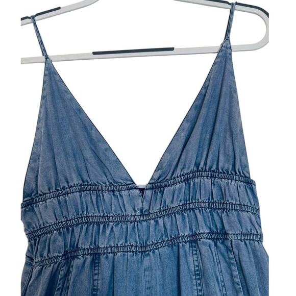 Jumpsuit Smocked Back V Neckline Wide Leg Jumpsuit Size Medium - Picture 6 of 10